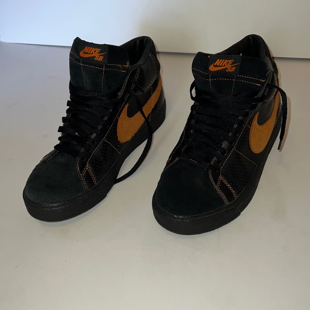 NIKE SB Blazer SF Mission High Top - Rare